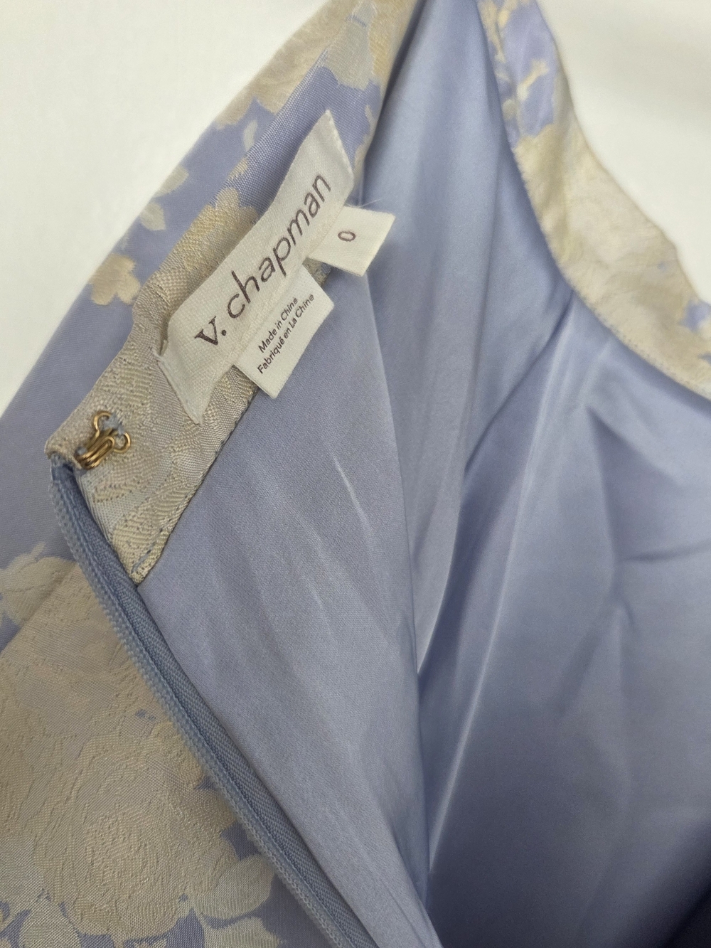 V. Chapman The Carolena Set in Bonnet Blue Windsor - Picture 10 of 10